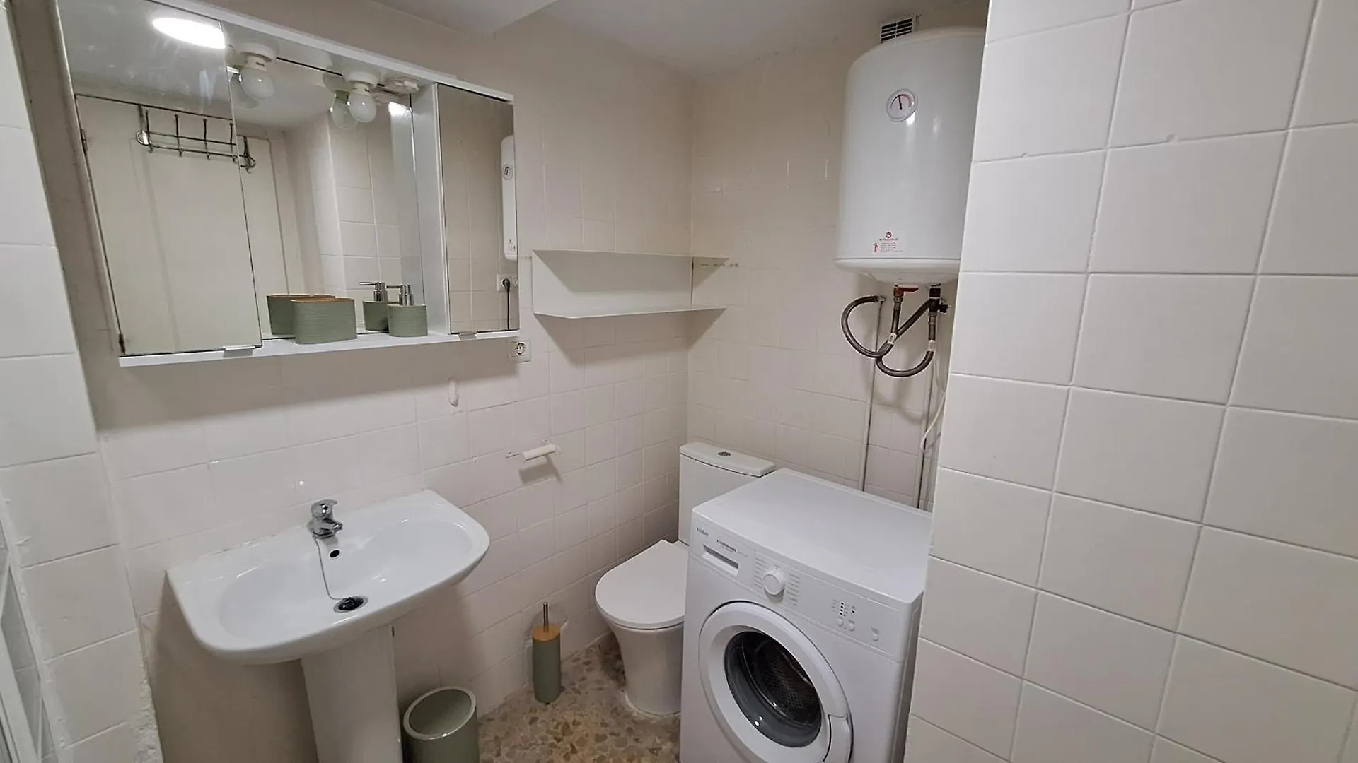 Cosy Studio In Torremolinos Apartment